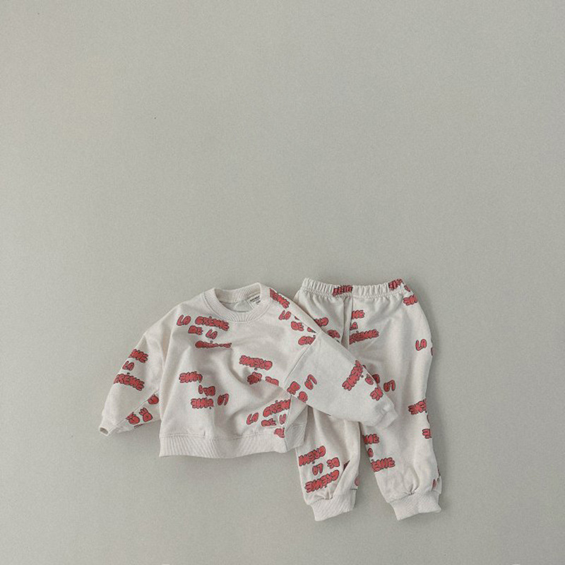 طقم سويت شيرت وبنطال مطبوع علي - مراجعة Running Gear Kids وسعره
